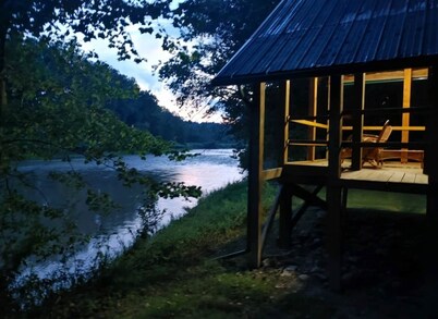 :) Riverfront Writers Dream| BuildaFire Skip Rocks #2