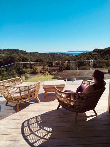 Mānuka Retreat - Private Luxury, Panoramic Views