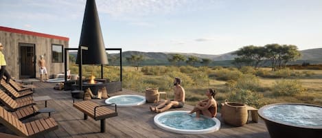 Deluxe Double Room, Lake View | Outdoor spa tub