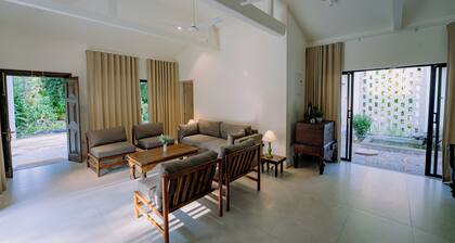 Cinnamon House Wadduwa | Private Villa with Pool