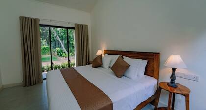 Cinnamon House Wadduwa | Private Villa with Pool