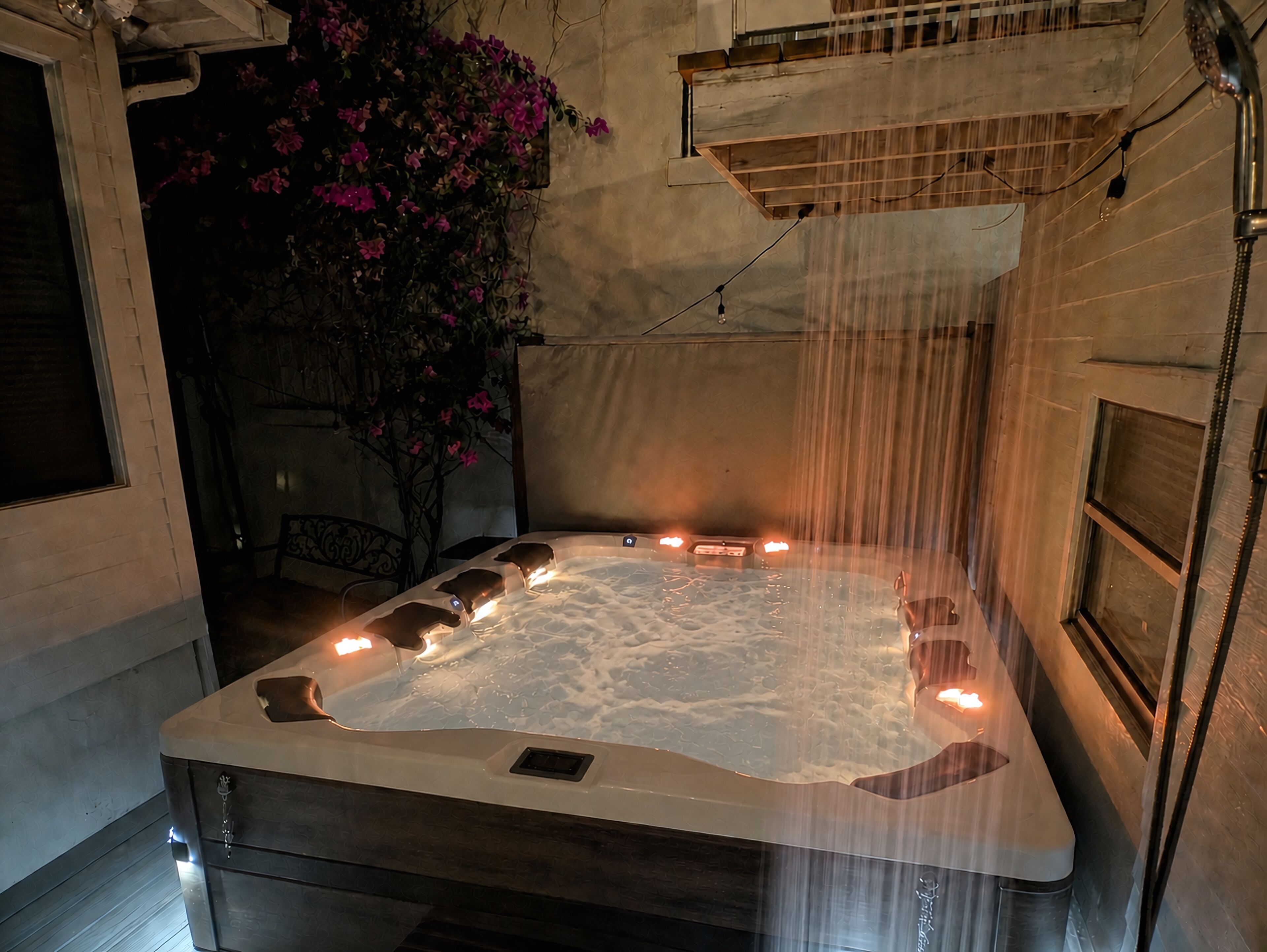 Outdoor spa tub