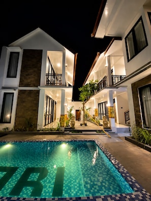 Outdoor pool - Pondok Biu 2 (Kota Denpasar)