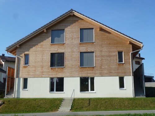 Denter Uauls Jucker, Vella, (Vella), 44012B by Interhome