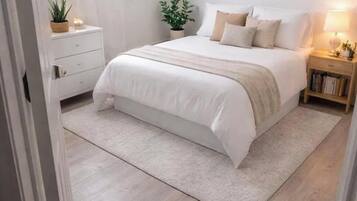 2 bedrooms, WiFi (free), bed sheets
