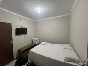 Comfort Double Room | Meja, Wi-fi percuma 