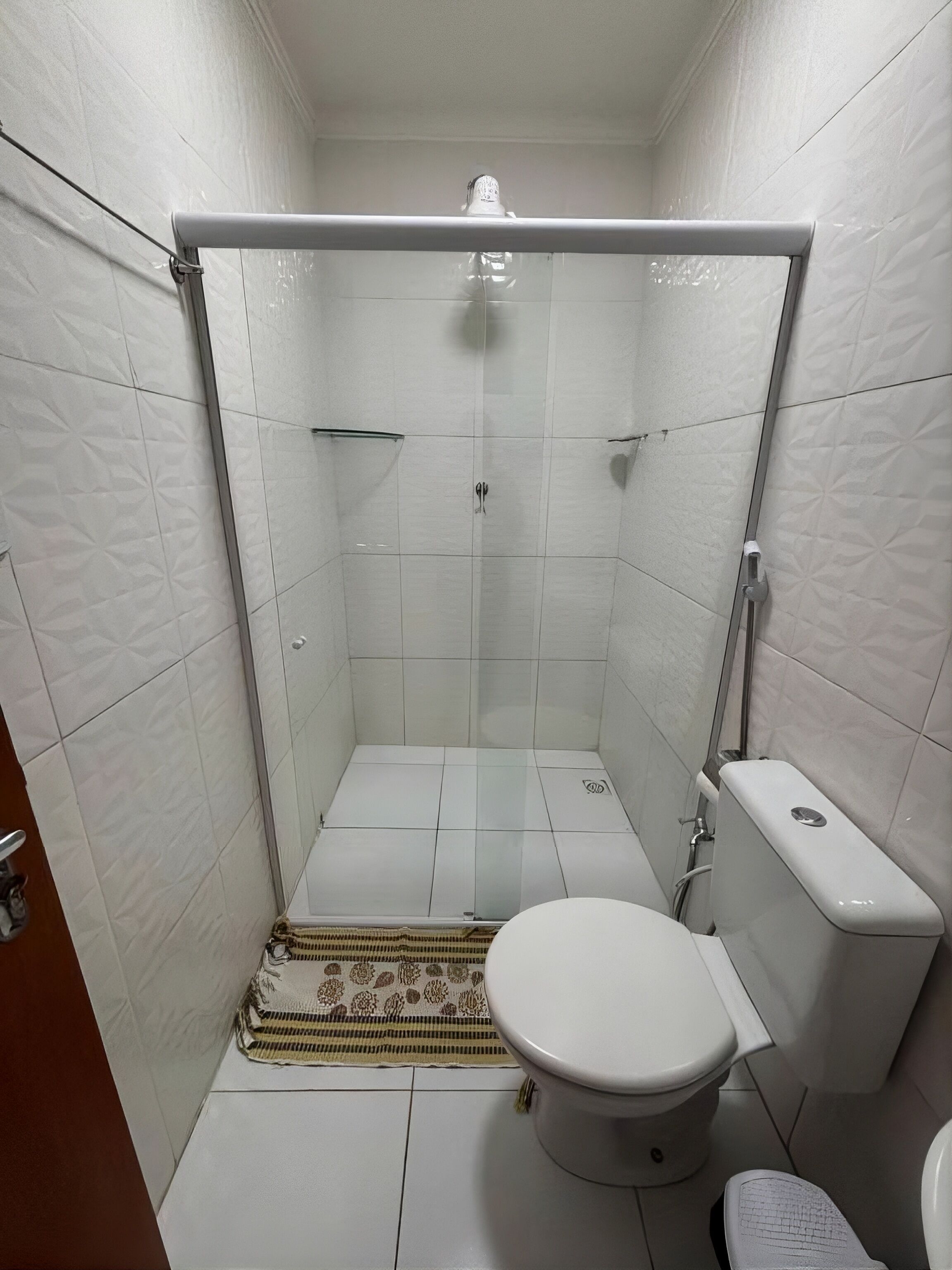 Shower, towels, soap, shampoo
