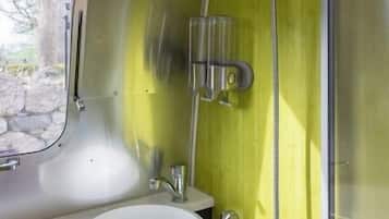 Shower, towels