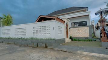 Bahagian luar