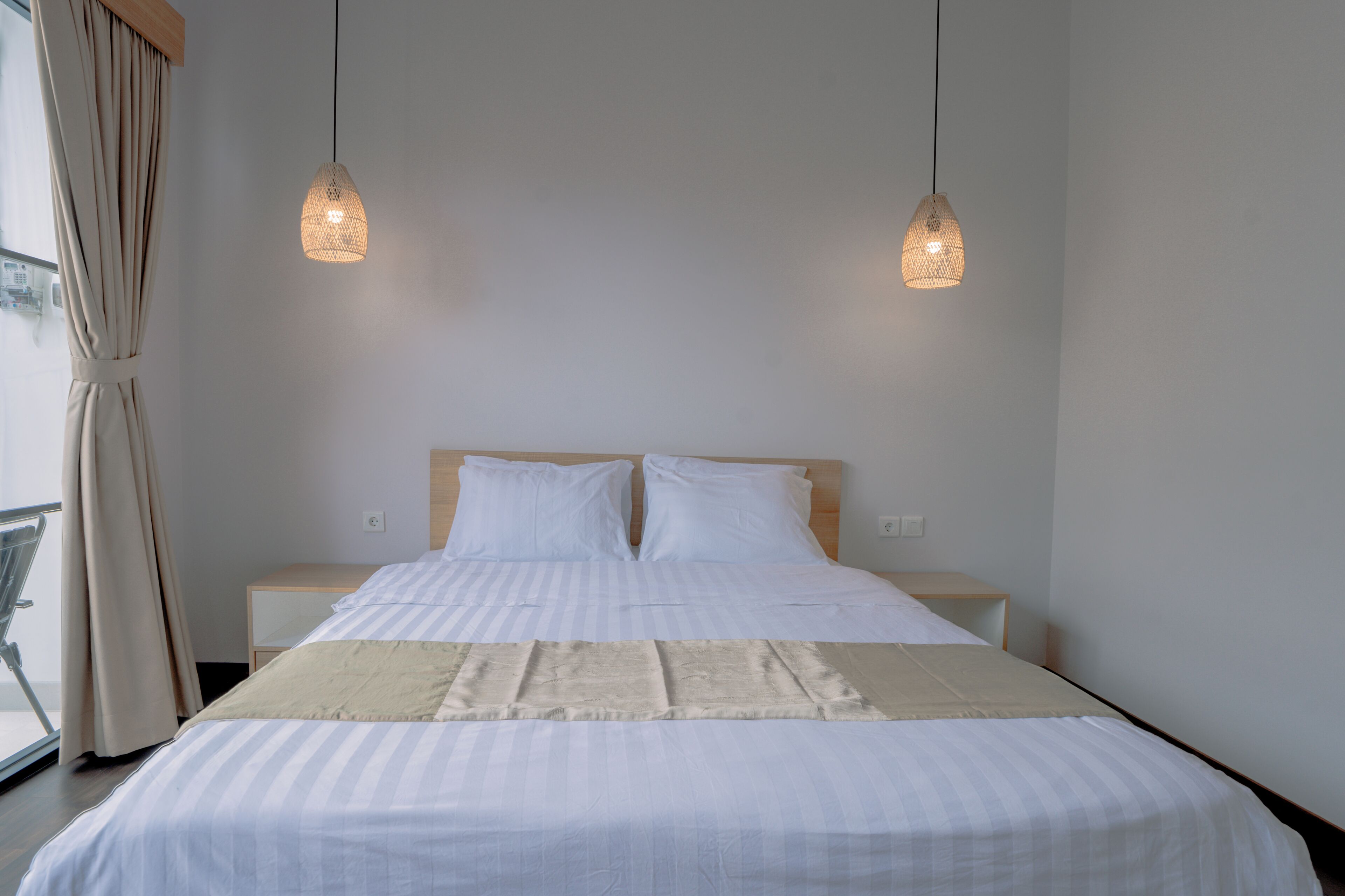 Villa estándar, 2 habitaciones, no fumadores, vistas a la piscina | Escritorio, wifi gratis, ropa de cama