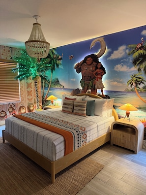 Room - Minutes from the Magic .Private Pool • Harry Potter Game Room • Sleeps 10 (Davenport)