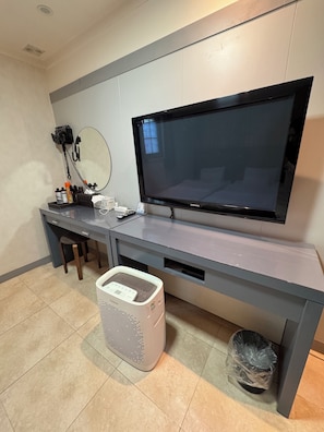 Triple Room | Interior
