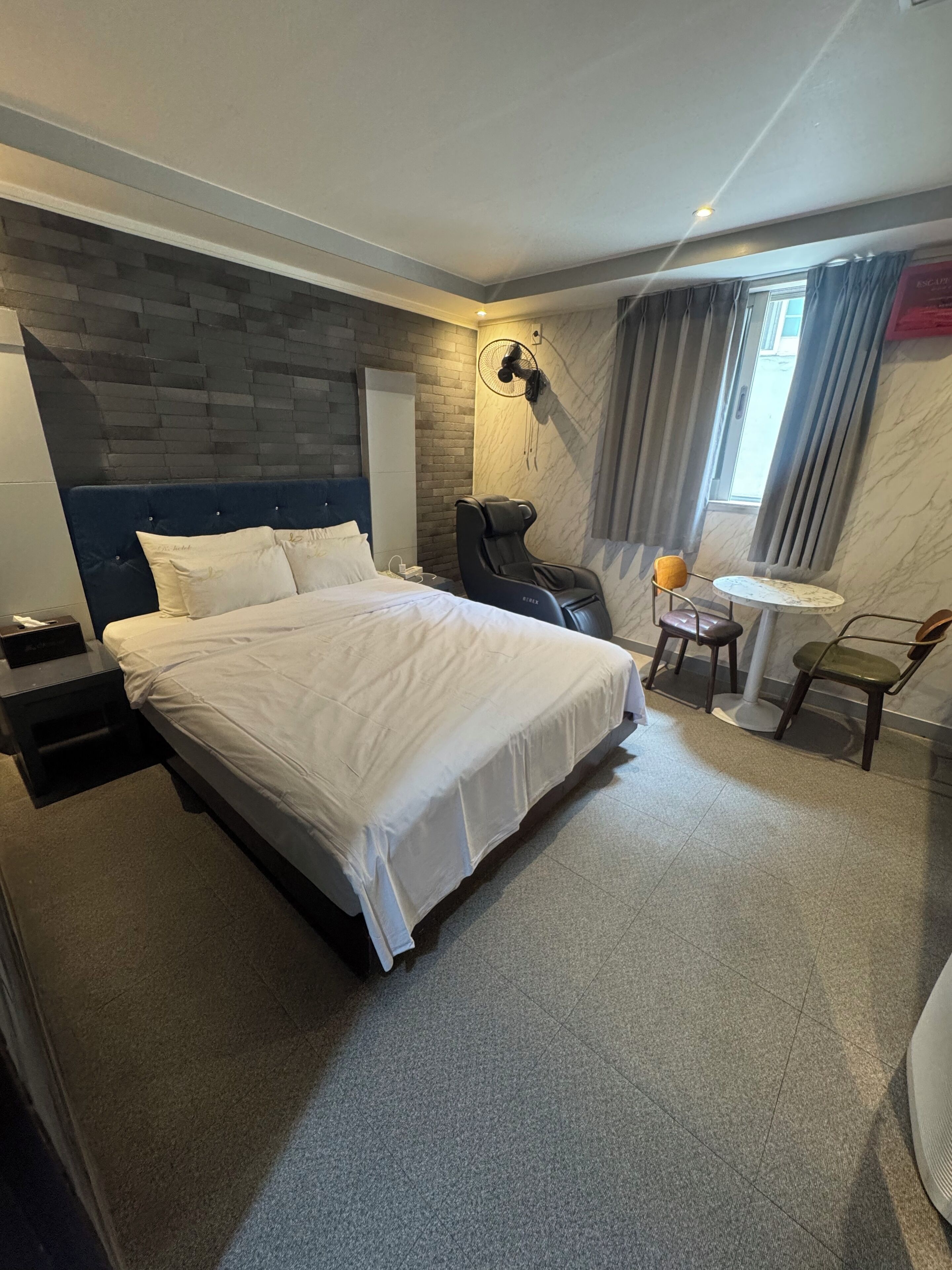 Premium kamer | Een bureau, gratis wifi