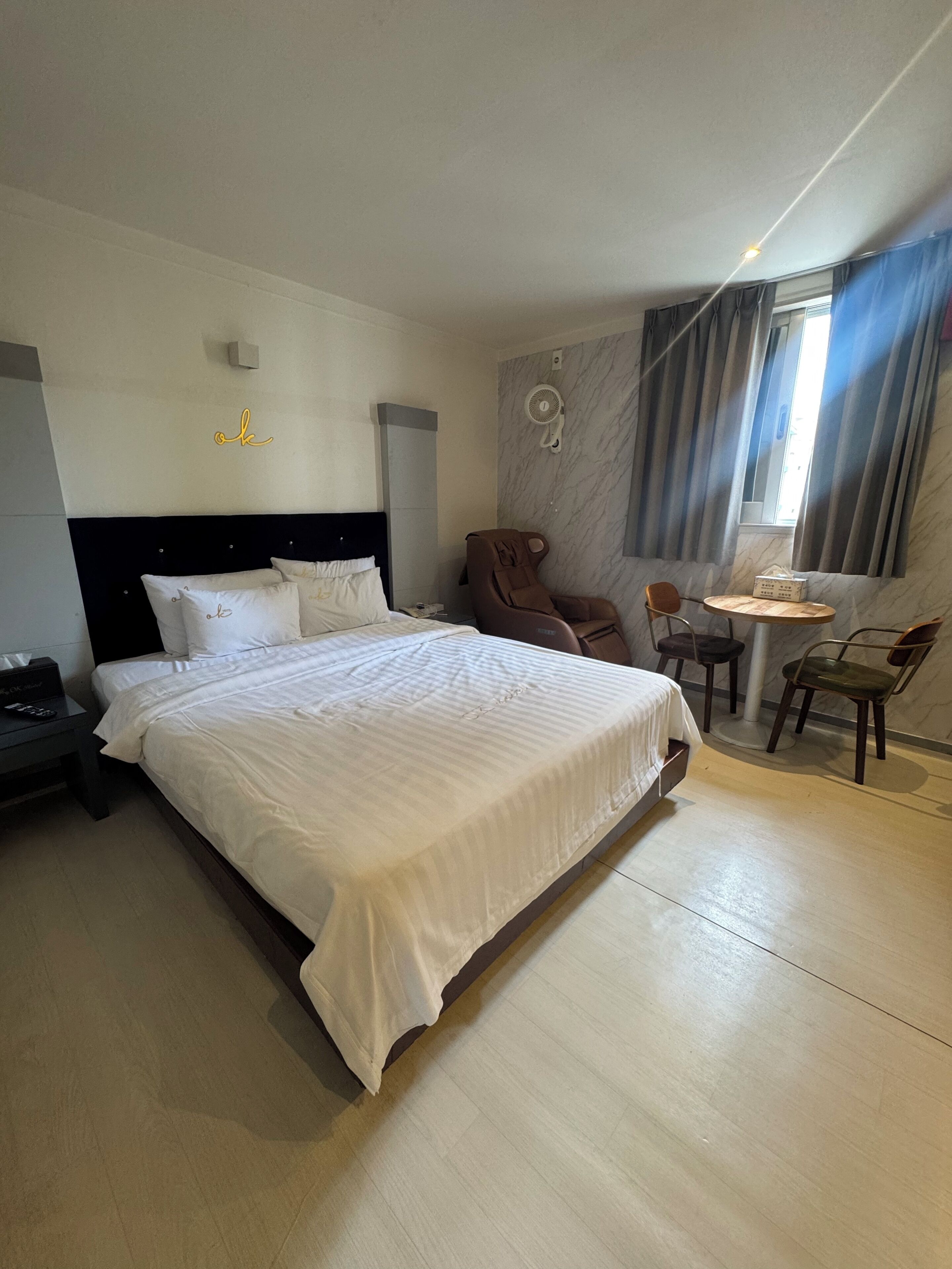 Quarto premium | Escrivaninha, Wi-Fi de cortesia