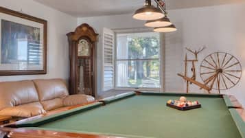 Spielezimmer