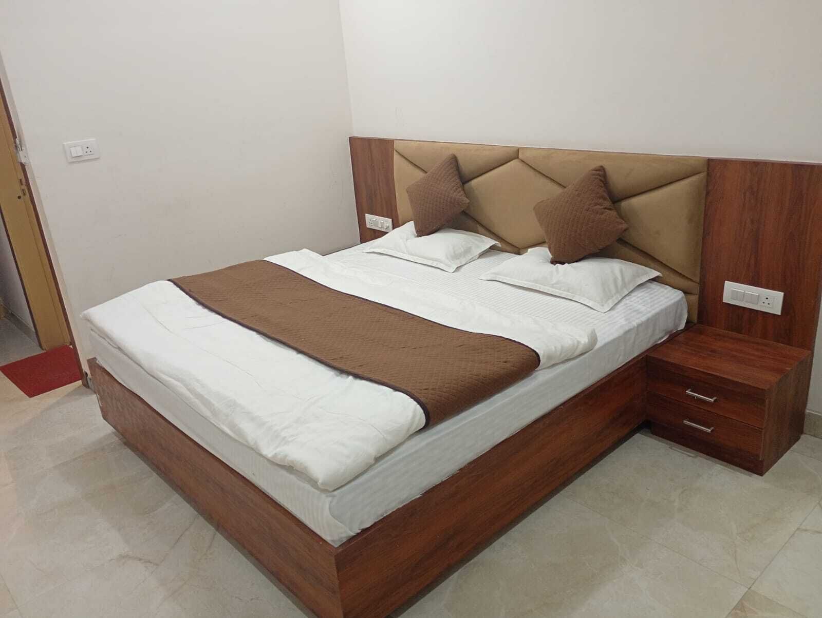 Habitación doble | Sábanas de algodón egipcio, ropa de cama de alta calidad, escritorio