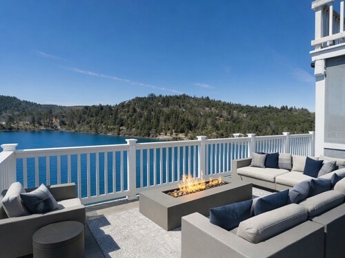Panoramic Lakefront Retreat,
View from Every Floor