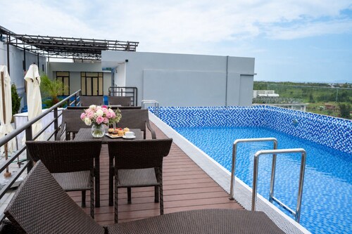 HORIZON MINH CHAU HOTEL