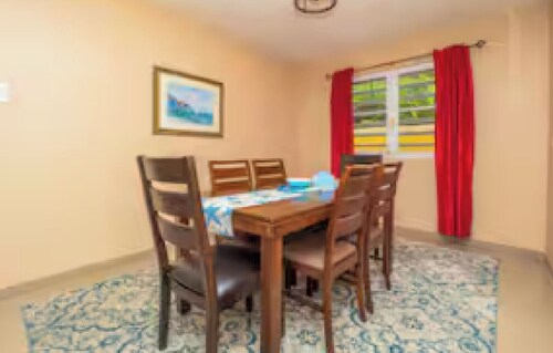 Vista YuKé ~ 7BR Mountain Escape ~ Saltwater Spa for 12 ~ Near El Yunque