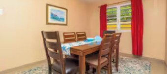 Vista YuKé ~ 7BR Mountain Escape ~ Saltwater Spa for 12 ~ Near El Yunque