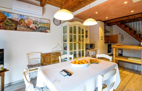 1 bedroom nice home in Arquà Petrarca