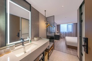 Bathroom - AtourHotelQingdaoNorthStationZhenhuaRoad (Qingdao)