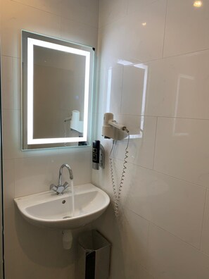 Bathroom - Dam Hotel (Amsterdam)