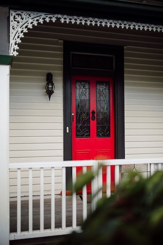 Aurum Retreat - Boutique Stay in Reefton's