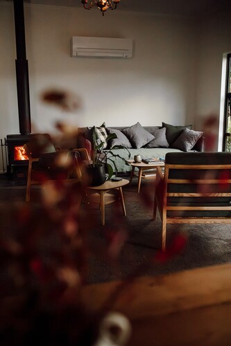 Aurum Retreat - Boutique Stay in Reefton's