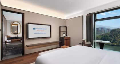 Wyndham Grand Plaza Royale Milky Way