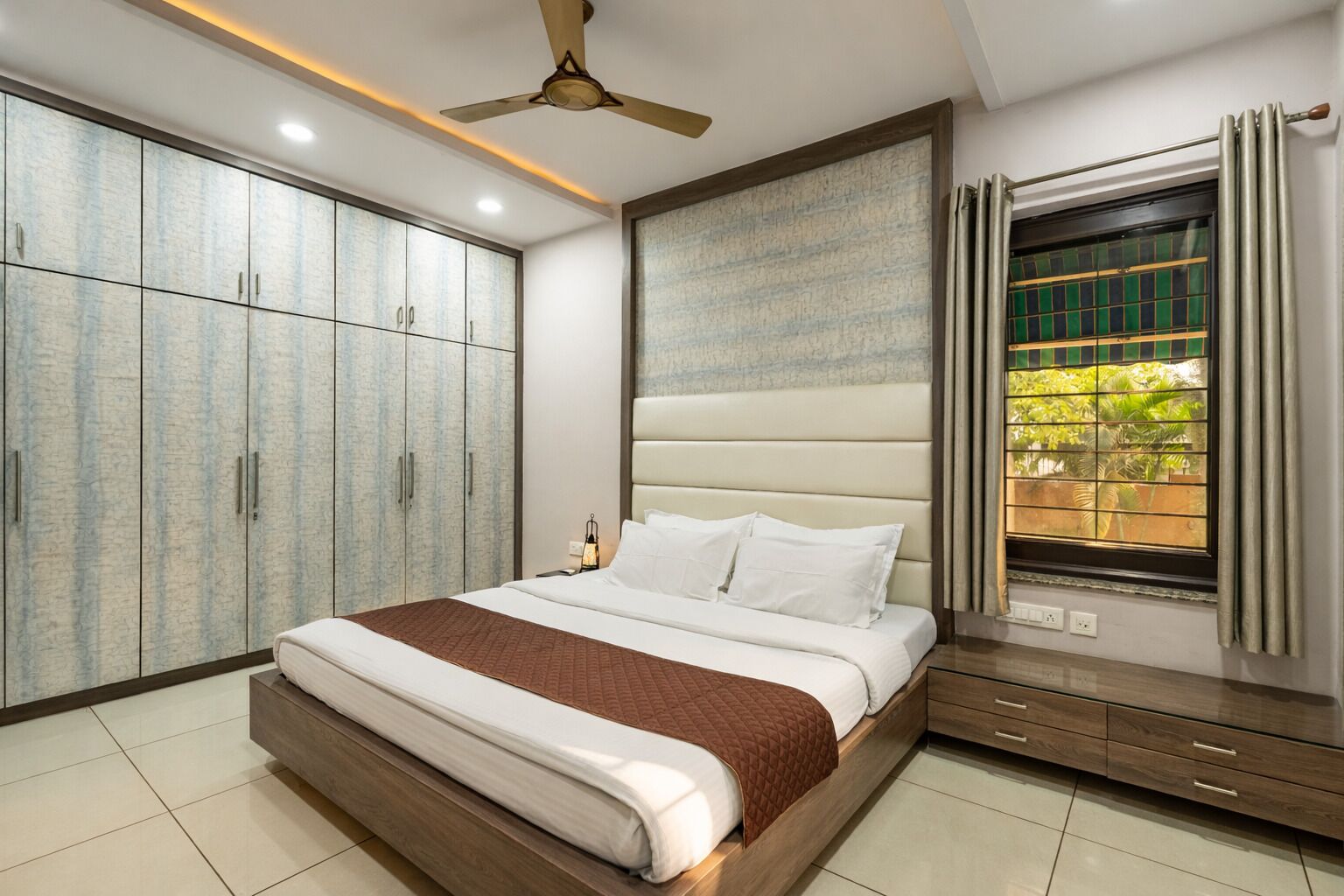 11 bedrooms, iron/ironing board, WiFi, bed sheets