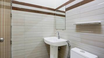 Shower, free toiletries, towels, soap
