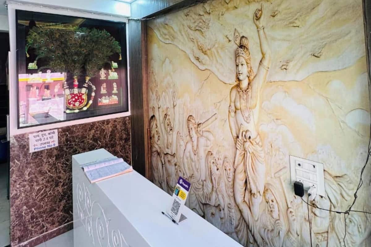 Deluxe Room | Lobby
