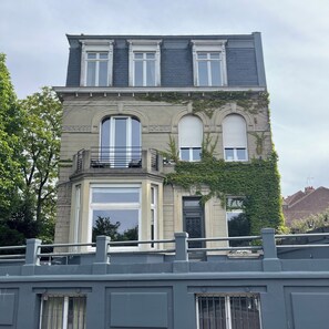 Exterior - Manor in Lille - 550 m² - 49 pers - 15 sleeps - Garden - Terraces - Parking - AC (Lille)