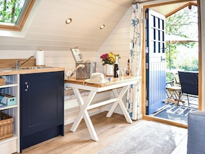 Dining Area | Swallow - Otter Pods Glamping Park, Sidmouth - 1 bedroom accommodation in Sidmouth (Sidmouth)
