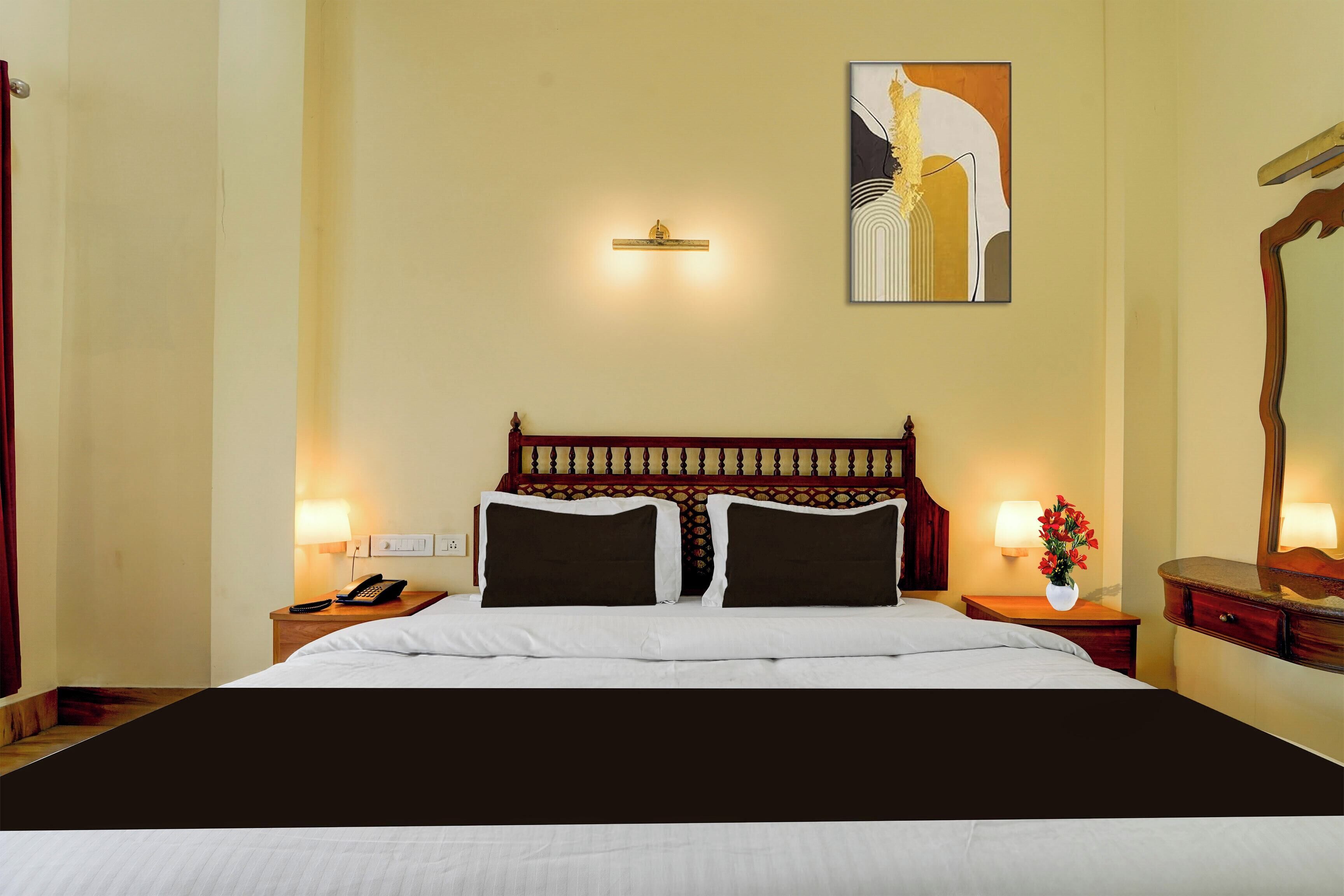 WiFi (free), bed sheets