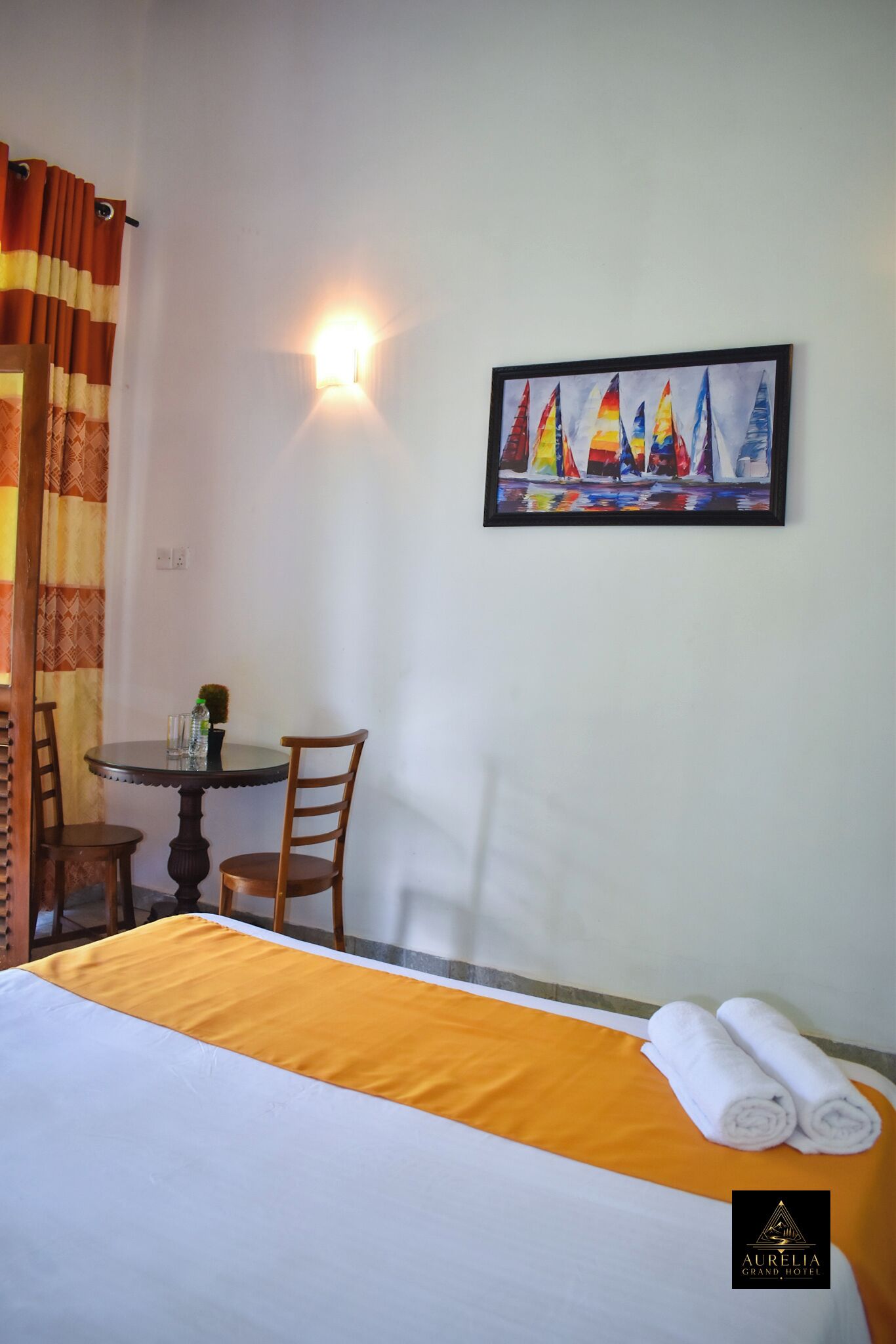 Habitación doble, vista al río | Tabla de planchar con plancha y wifi gratis 