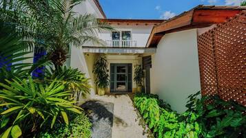 House, 3 Bedrooms, Private Pool | Exterior