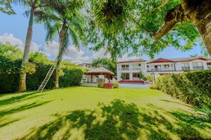 Casa, 3 quartos, piscina particular | Fachada