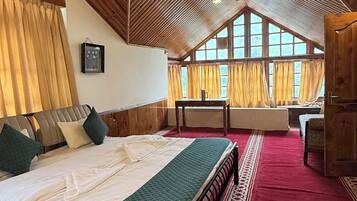 Deluxe Double or Twin Room, Lanai
