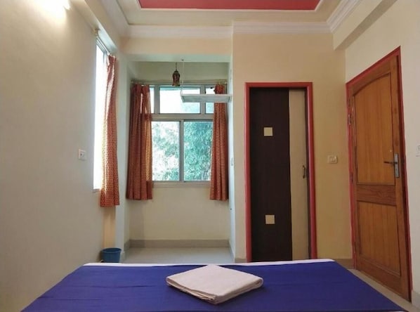 Standard Room, Air conditioning