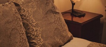 The Haven B&B Leeton is just minutes walk from the Main Street.