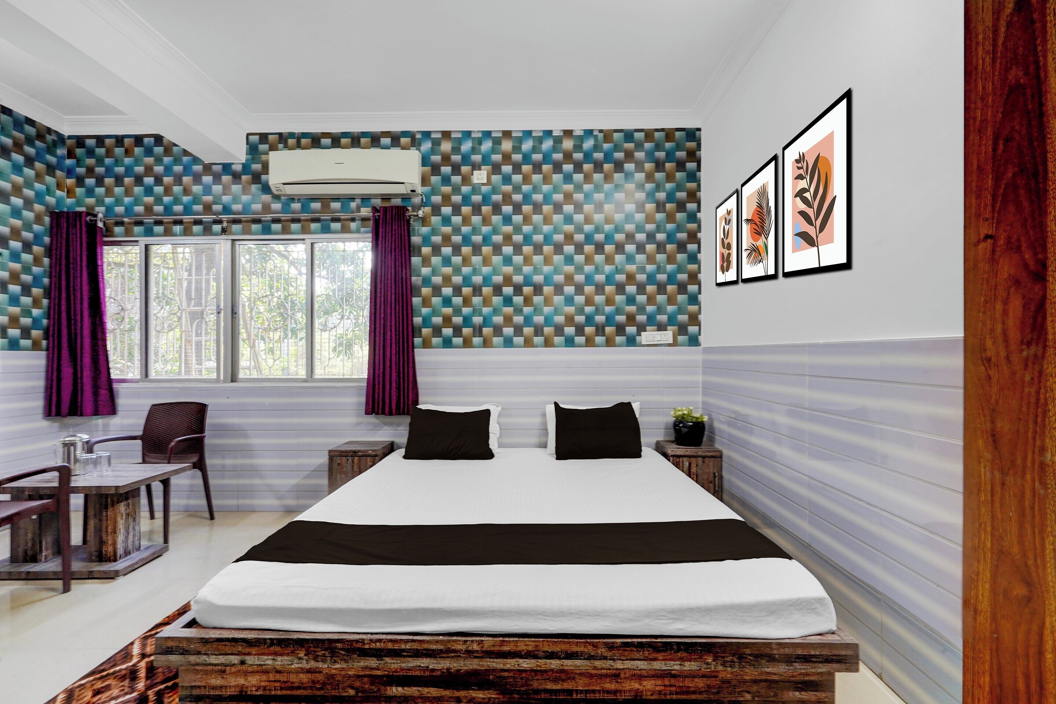 Classic Room | Desk, free WiFi