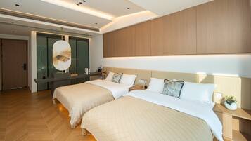 Deluxe Double Room, Beach View | WiFi (free)