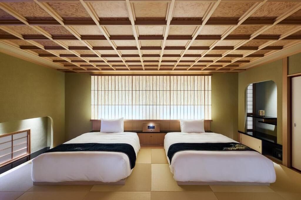 Suite, Garden View
