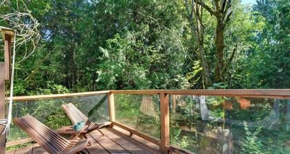 Stargaze and Swim at the Hideout - Luxury Glamping