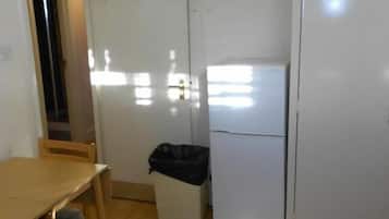 Basic Shared Dormitory, Mixed Dorm, Patio | Interior
