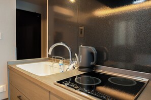 Triple Room | Private kitchen | Fridge, microwave, cookware/dishes/utensils - HOTEL  GRAN M Hakata (Hakata Ward, Fukuoka City)