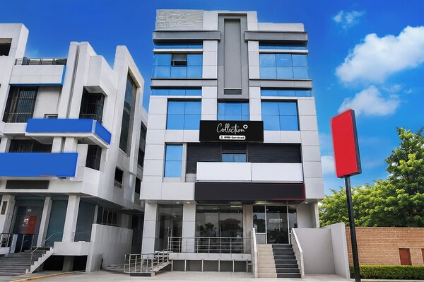 Super Collection O Hosepet College Road - Hospet