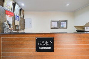 Lobby - Super Collection O MG Road (Kochi)